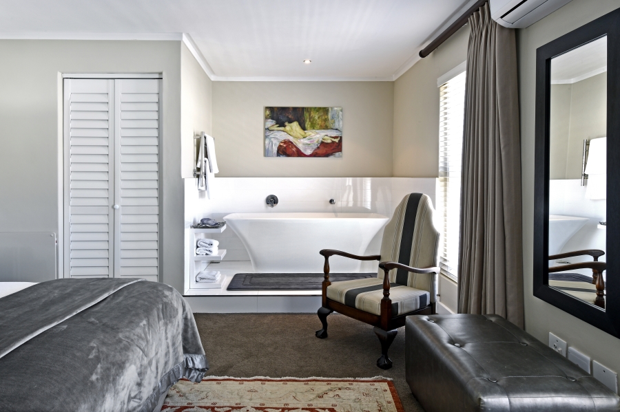 7 Bedroom Property for Sale in Franschhoek Western Cape